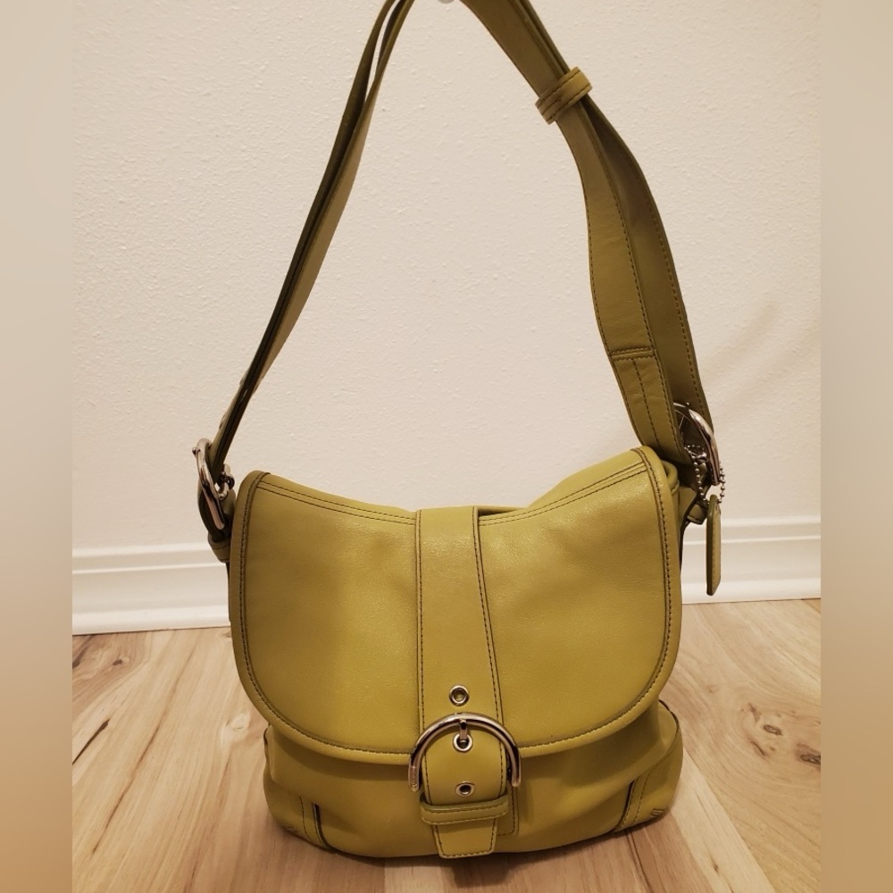 Coach SoHo Vintage 2004 Leather Two Way Lime Green Shoulder/Crossbody Bag - Picture 8 of 15